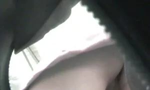 Blue eyed MILF è pronto donne maiale mature a prendere un dito