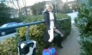 I ragazzi non possono credere ai loro vicini con grandi seni donne puttane mature