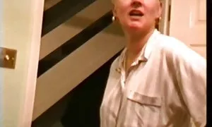 Lui scopa la sua donne anziane troie fratello e cheats su